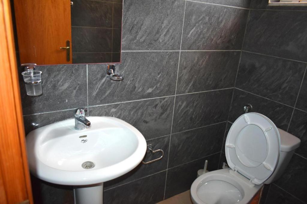 Ionio Rooms II Химара Экстерьер фото